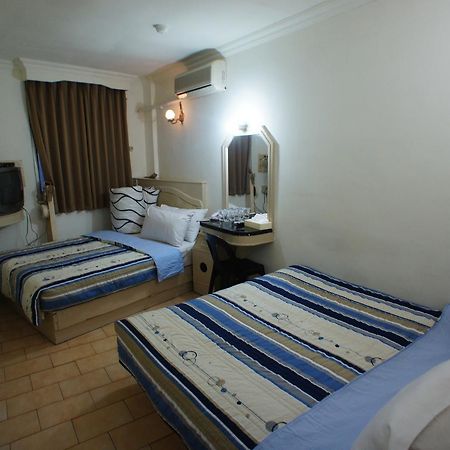 Yi Yuan Hotel Taipei Luaran gambar
